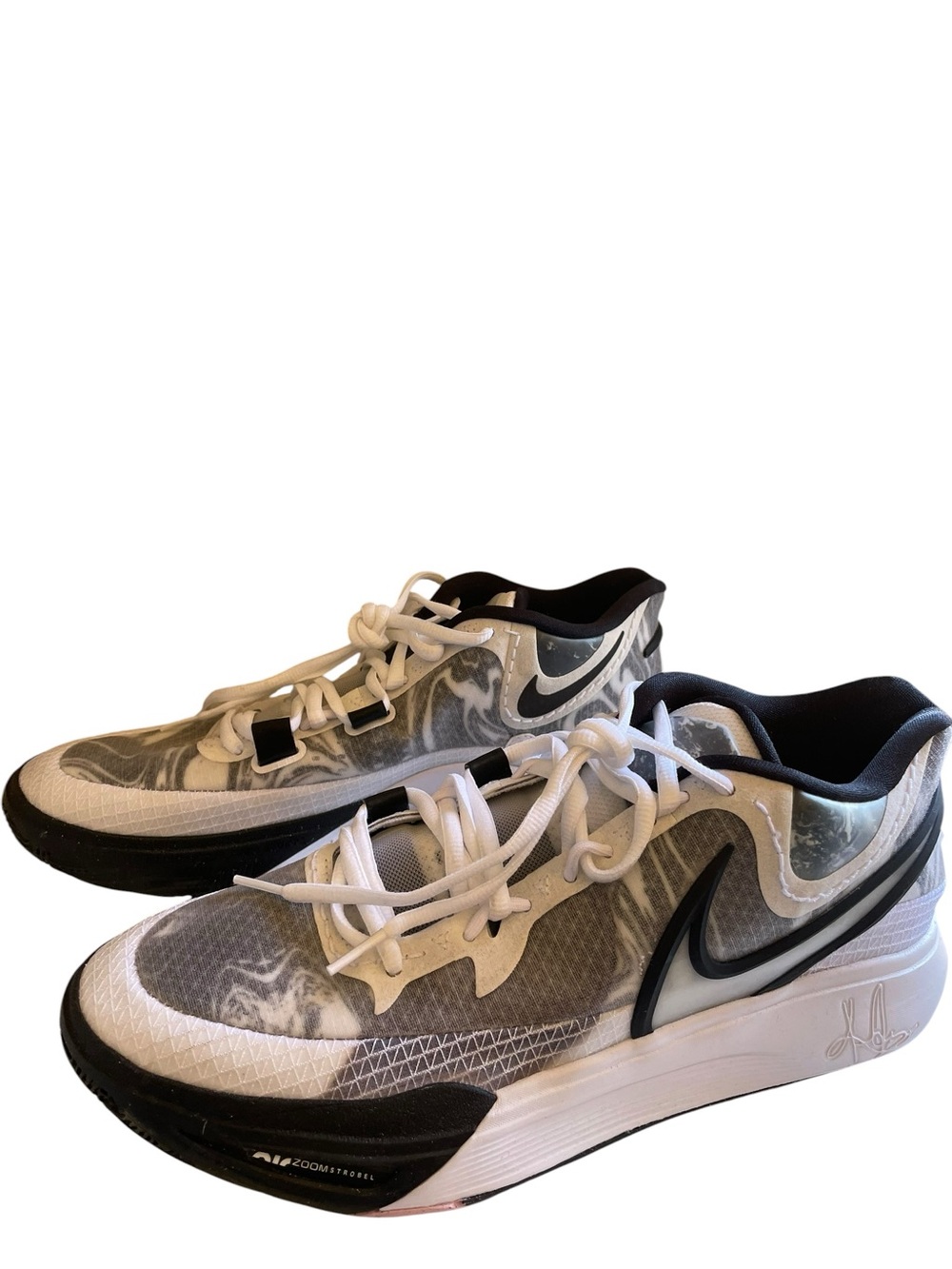 Nike Kyrie 8‎ White Black Basketball Sneakers DJ6017-101